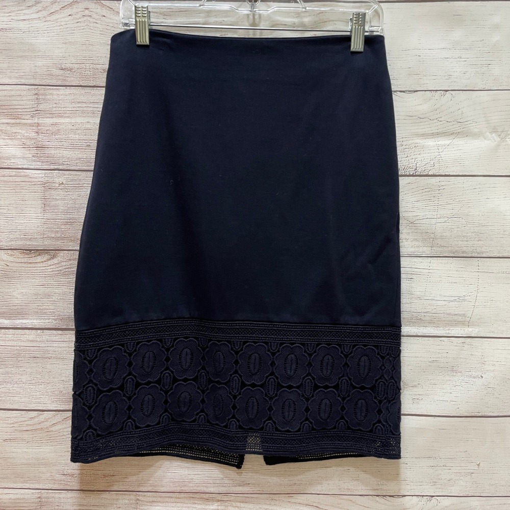 TALBOTS NAVY BLUE SKIRT WITH CROCHET LACE HEM DETAIL